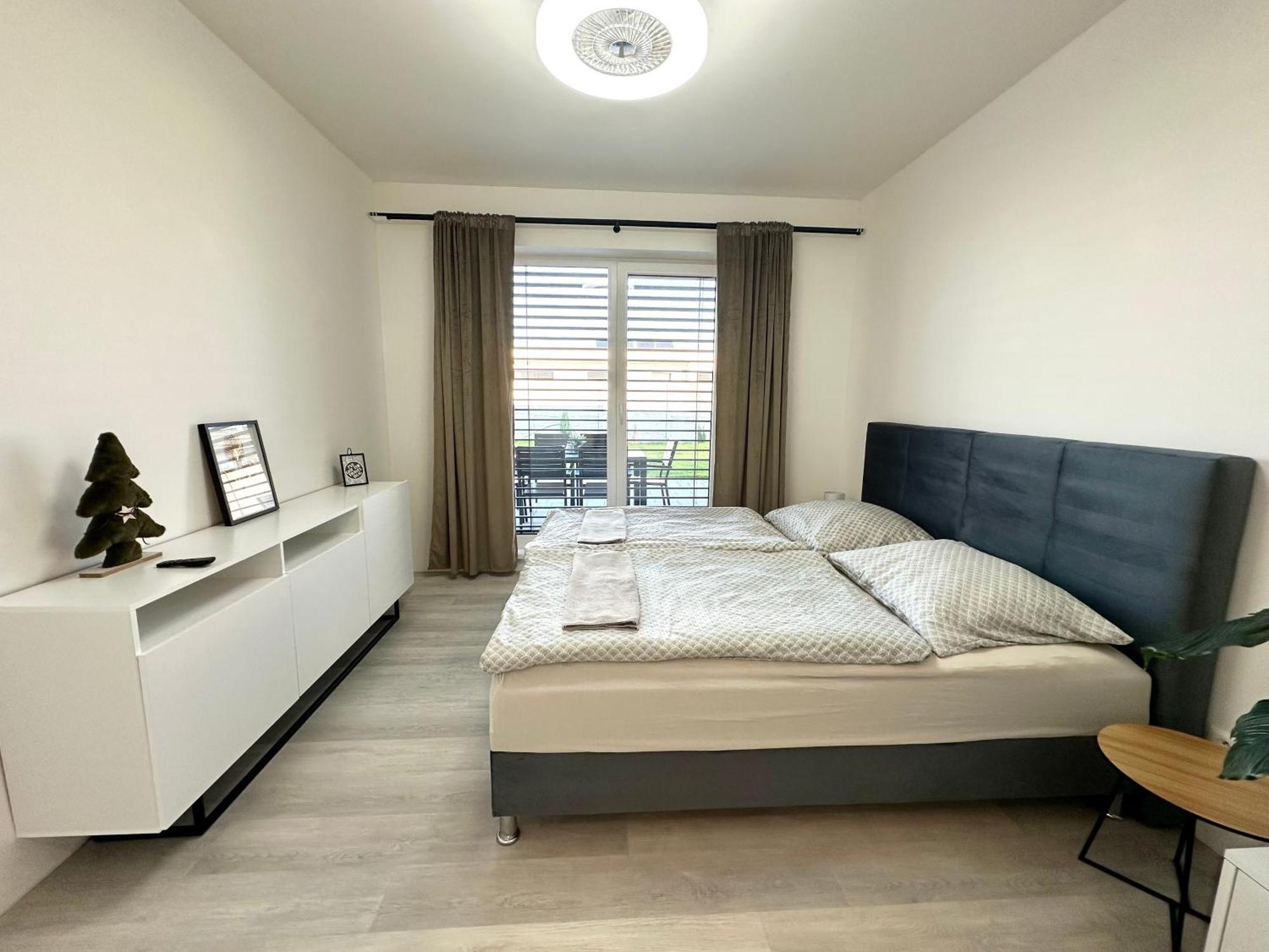 Klimatizovany Apartmanovy Dom S Virivkou, 9A Senec Exterior foto